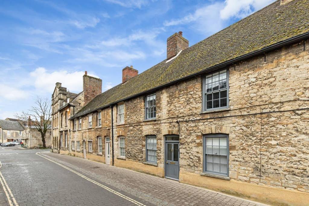 Oxfordshire Living - The Bowler Hat Cottage - Woodstock Eksteriør bilde