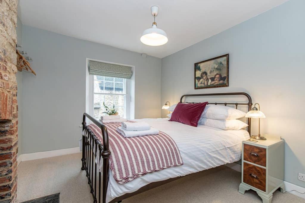 Oxfordshire Living - The Bowler Hat Cottage - Woodstock Eksteriør bilde