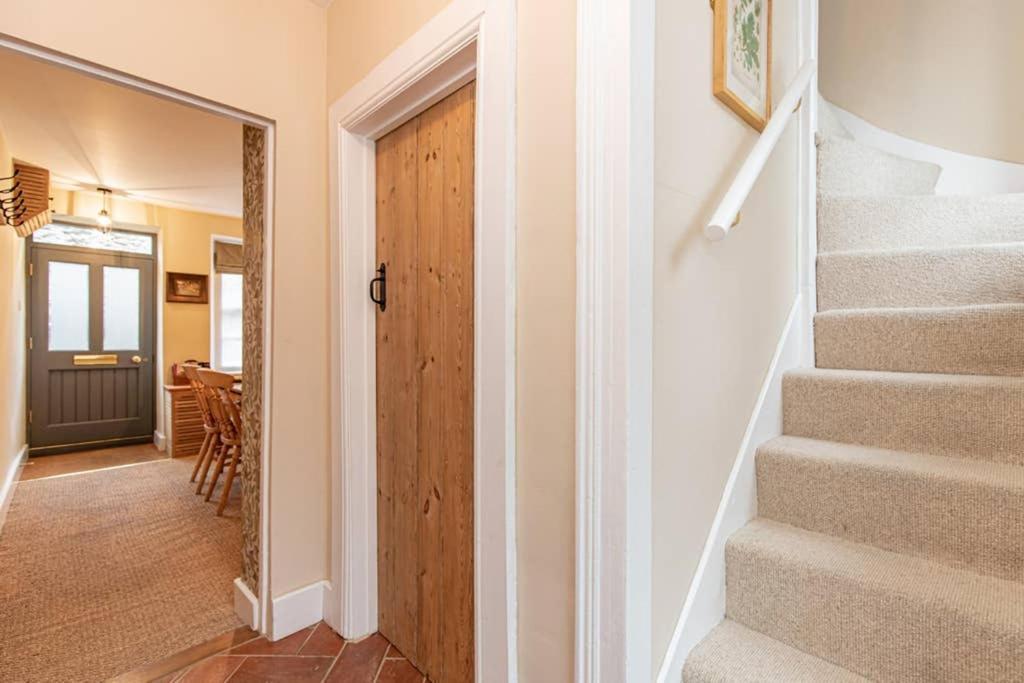 Oxfordshire Living - The Bowler Hat Cottage - Woodstock Eksteriør bilde