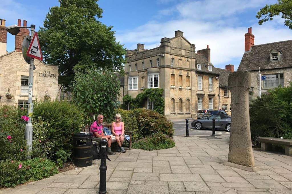 Oxfordshire Living - The Bowler Hat Cottage - Woodstock Eksteriør bilde